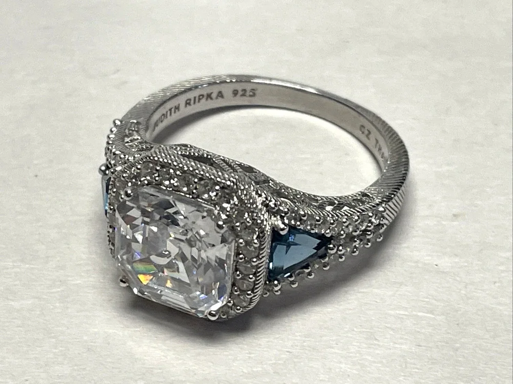 Judith Ripka 925 Sterling Silver CZ Ring Size 11 Thailand 9g